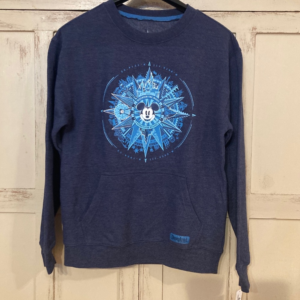 NWT Disneyland Long Sleeve Shirt - Size Small